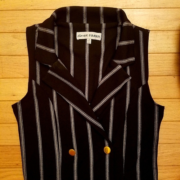 🛍3/$15 Cute pinstripe button up dress sz S - Picture 2 of 3